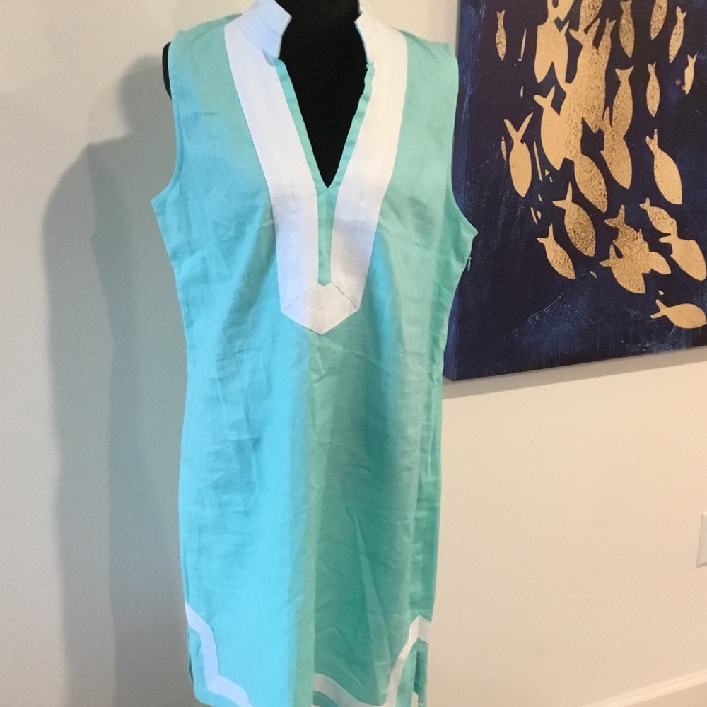 Sail to Sable Aqua and White Dress